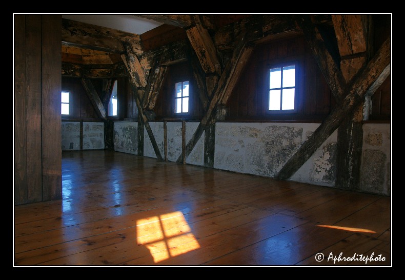 064 Salle de garde de la tour Sud